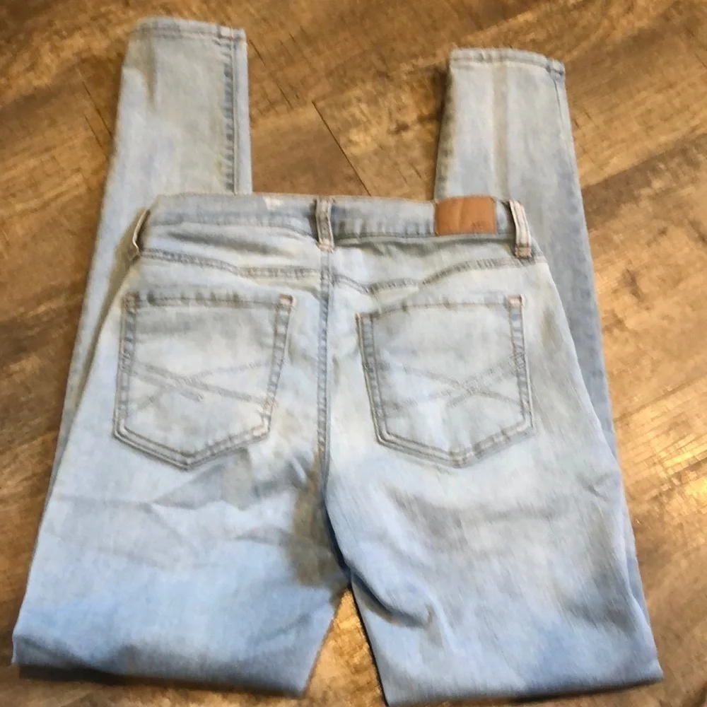 Aero High Rise Skinny Distressed‎ Jeans - Picture 4 of 6